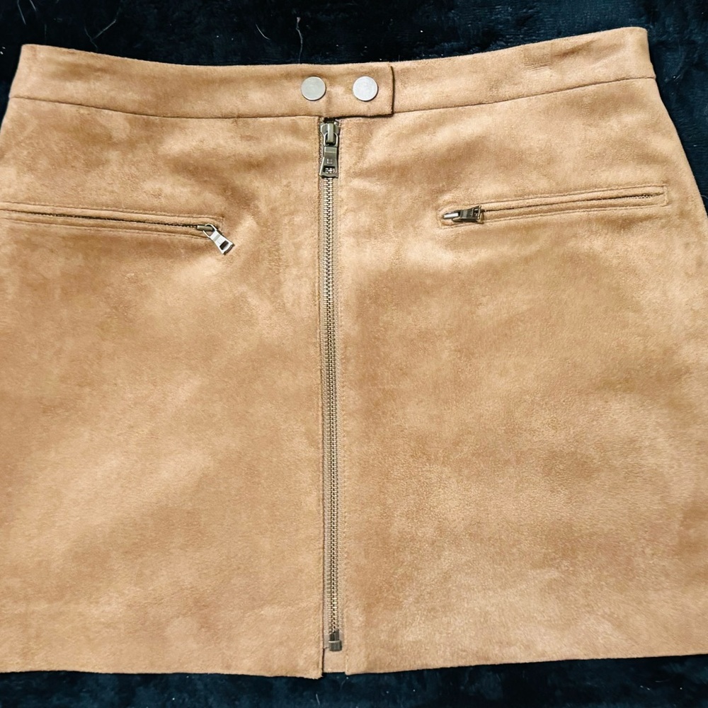 Suede khaki skirt
